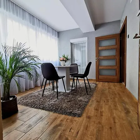 Lägenhet Canti Novi Sad